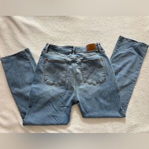 Judy Blue light wash jeans
